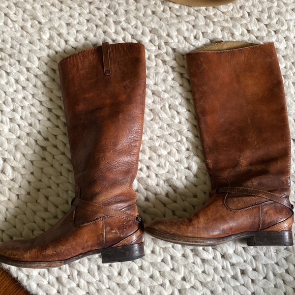 Frye Lindsay Plate Boot - Picture 2 of 7